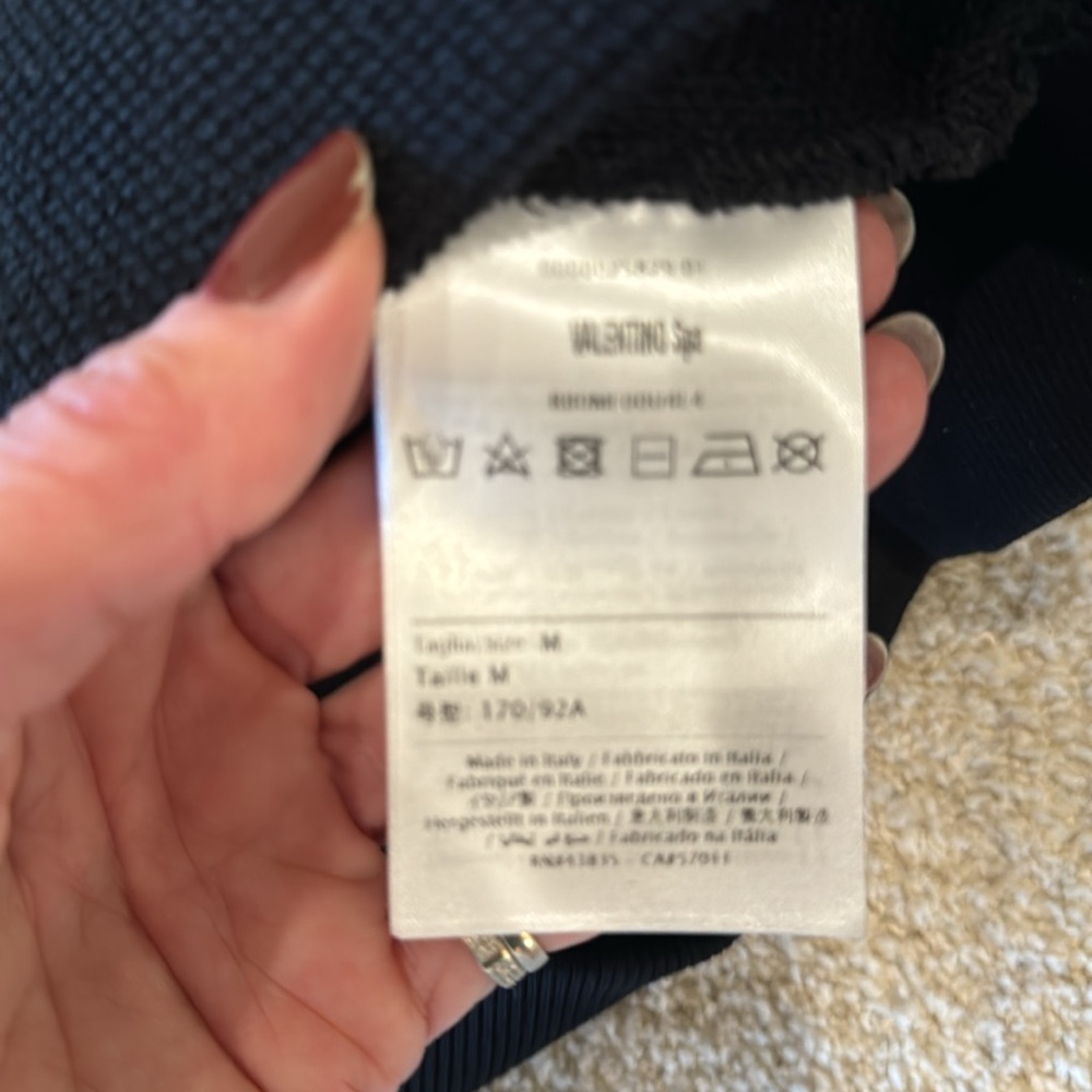 Valentino puff sleeve sweatshirt. 100% AUTHENTIC - Picture 7 of 12